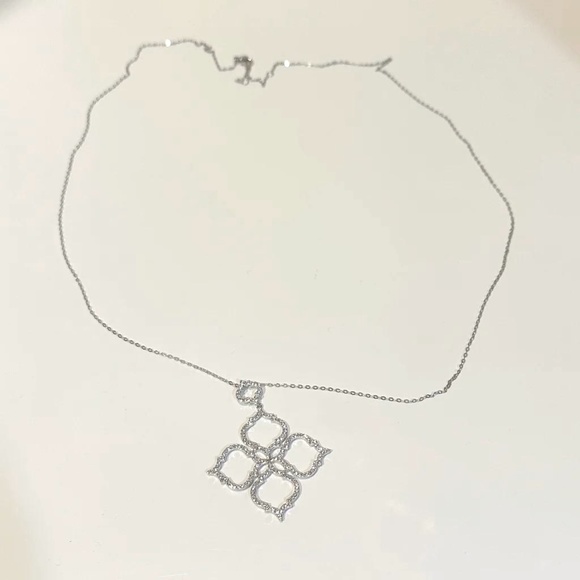 Women's Necklace - Picture 3 of 5